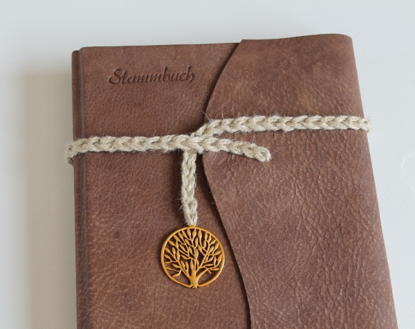 Stammbuch "Baum" aus braunem Büffelleder, DIN A5